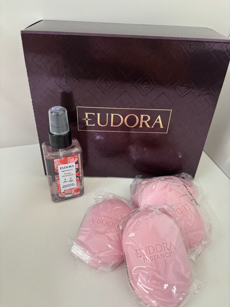 Kit Presente Frutas Vermelhas Spray 75ml + Sabonetes Barra